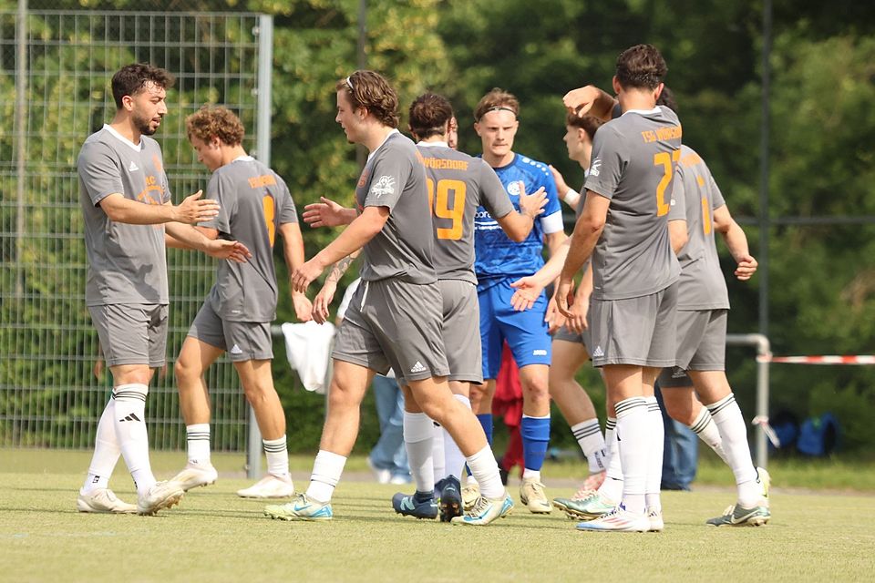 Die Wörsdorfer durften einen deutliches 4:1 im Relegations-Hinspiel beim FV Biebrich 02 II bejubeln. 