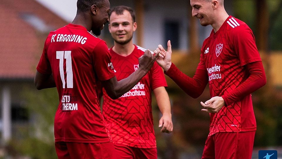 Nach einem 2:1-Sieg gegen den ATSV Kelheim grüßt der FC Ergolding nun von der Tabellenspitze.
