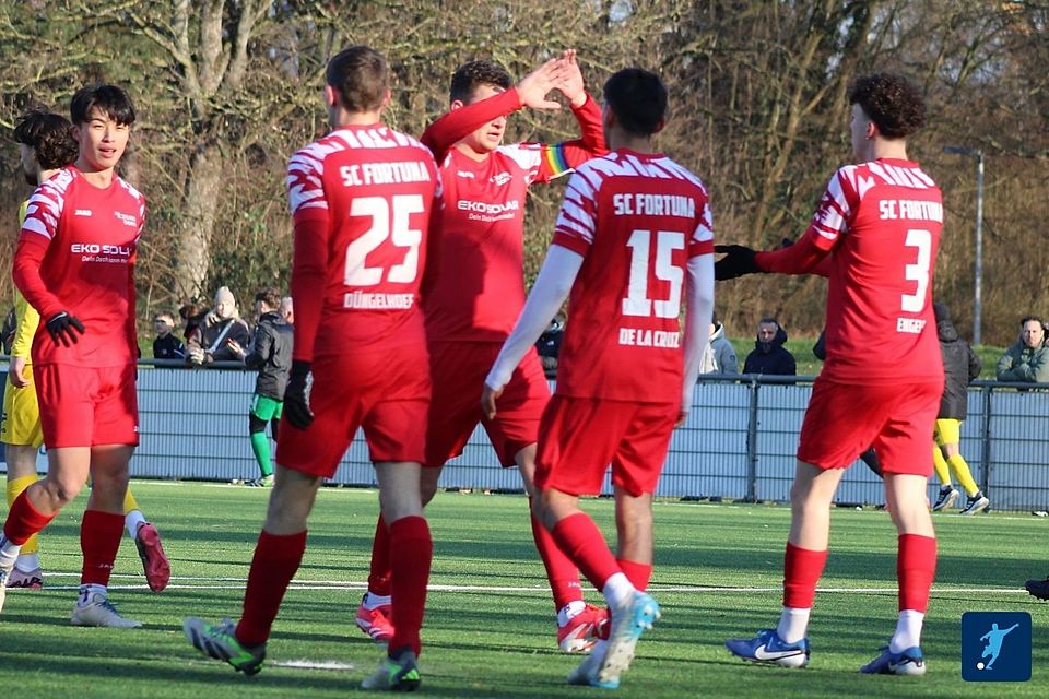 Am Ende wurde es zwar nochmal knapp, letztlich setzte sich der SC Fortuna Bonn beim FV Bad Honnef aber mit 3:2 durch.
