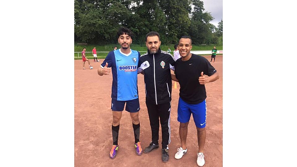 Mustafa Mokhtari (Mitte) beim Training. Foto: Verein