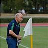 Karsten Wettberg (72) bleibt in Kelheim als Trainer an der Außenlinie.  Foto: mar