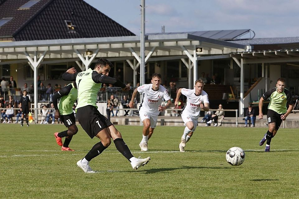 St.Leon (mint-schwarz) erzielt viel zu wenig Tore.