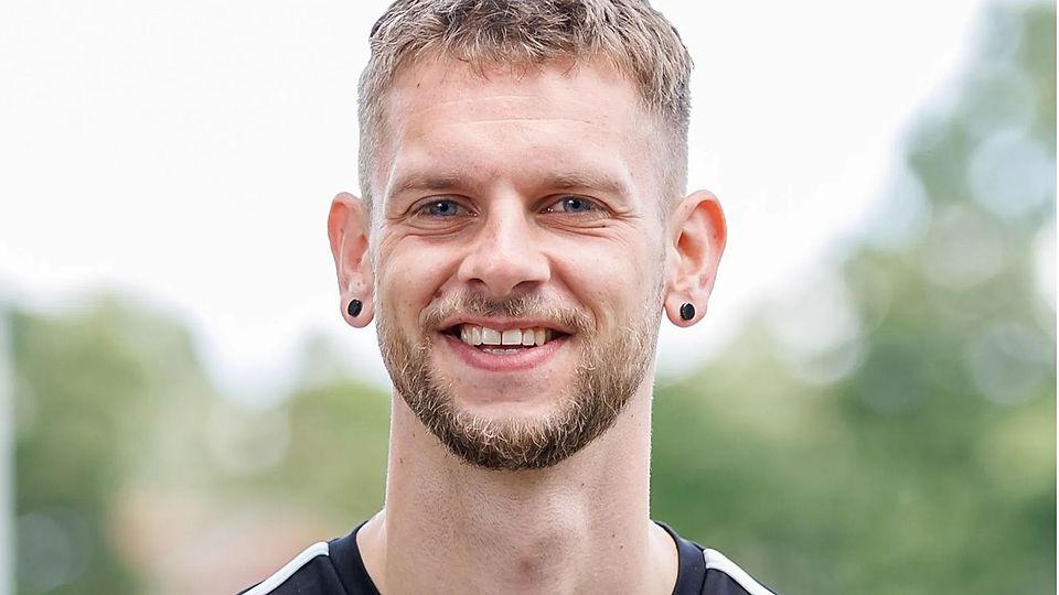 Er gehört eigentlich nicht in die 4. Kreisklasse. Dennoch müssen auch hier erst einmal acht Tore (!!) in einem Spiel erzielt werden: Maximilian Diesch vom TuSV Bützfleth.