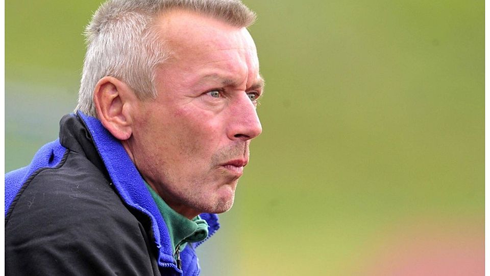 Falk Zschiedrich ist neuer Trainer der DJK Straßkirchen F: Geisler