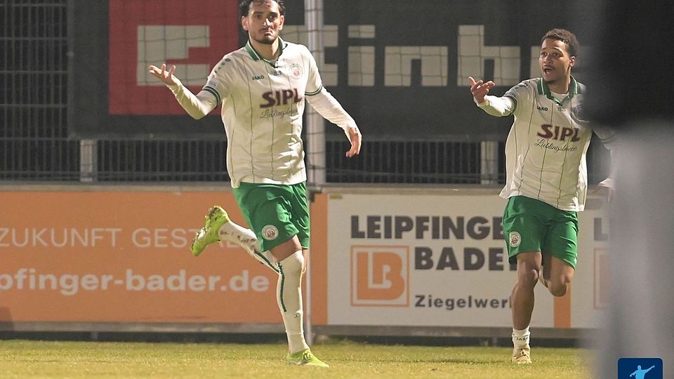 Pascal Schittler (li.) erzielte für den VfB Eichstätt den 3:2-Siegtreffer in Hankofen - der erste Sieg für die Almühltaler unter der Regie von Coach Dominik Haußner.