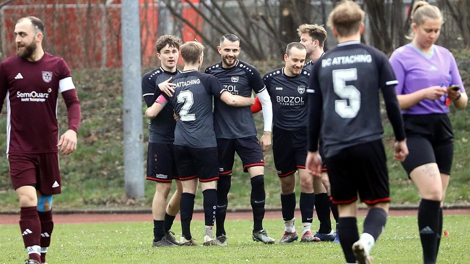 Da war die BCA-Welt noch in Ordnung: Die Attachinger bejubelten früh das 1:0.