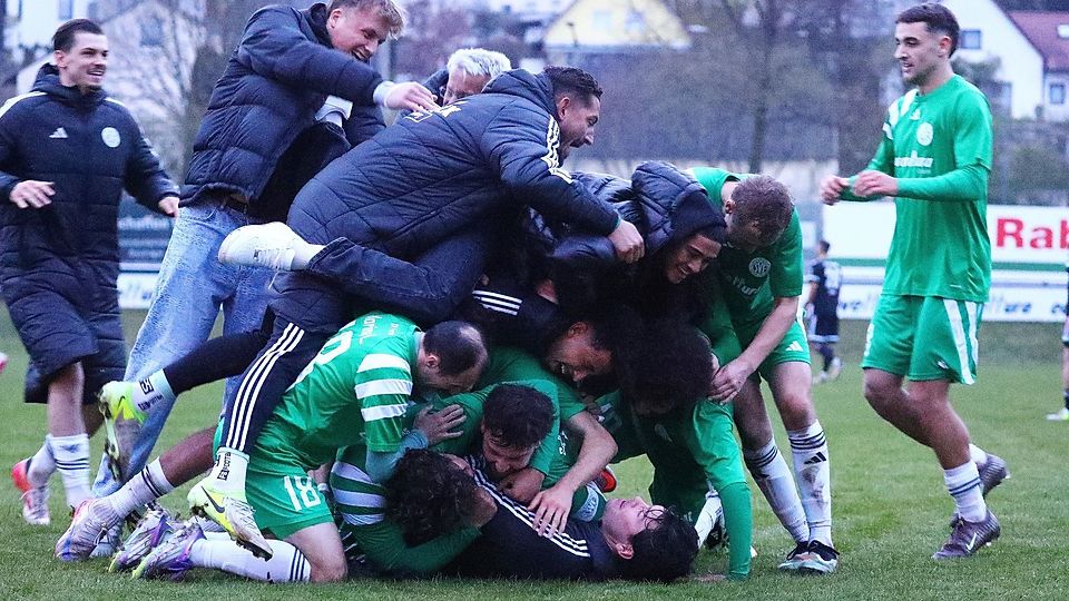 So jubelte Fortuna Regensburg über den überraschenden Heim-Coup gegen Spitzenreiter SC Eltersdorf.