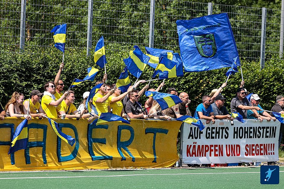 Der TuS Breithardt verliert zwar die KOL-Relegation gegen Oberwalluf, bleibt aber dank des Wallrabensteiner Aufstiegs in der Kreisoberliga. Ebenso der SV Steckenroth in der B-Liga. Beide Vereine fusionieren zum Saisonende.