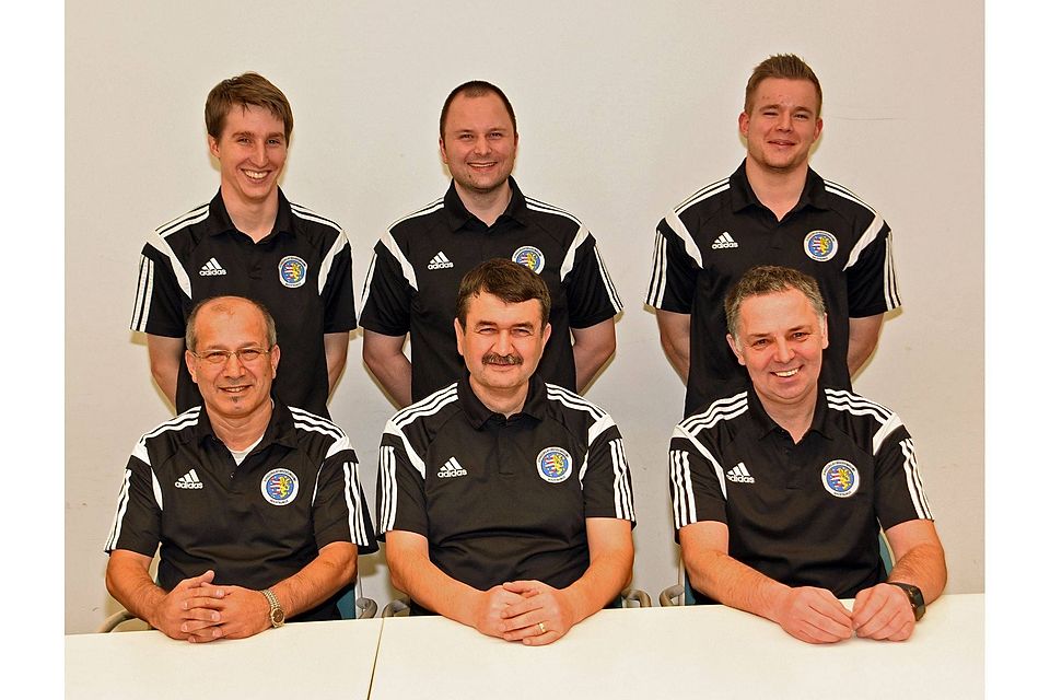 Der neue Kreis-SchiedsrichterausschuSS: Carlo Faulhaber (hinten von links), Matthias Horn, Vincent Schandry sowie Bülent Eris (vorne von links), Erdal Akemlek und Michael Tremblau.