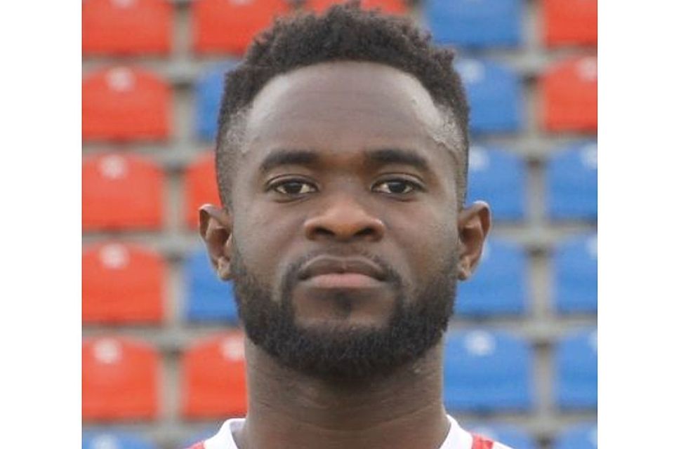 Maxwell Bimpeh wechselt zu TuRU Düsseldorf. Maxwell Bimpeh wechselt zu TuRU Düsseldorf.