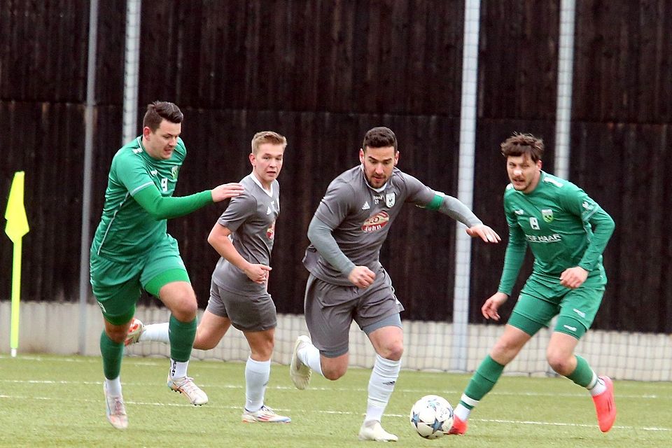 Der SC Wall empfängt den TuS Holzkirchen (in grau). (Archivfoto) Der SC Wall empfängt den TuS Holzkirchen (in grau). (Archivfoto)