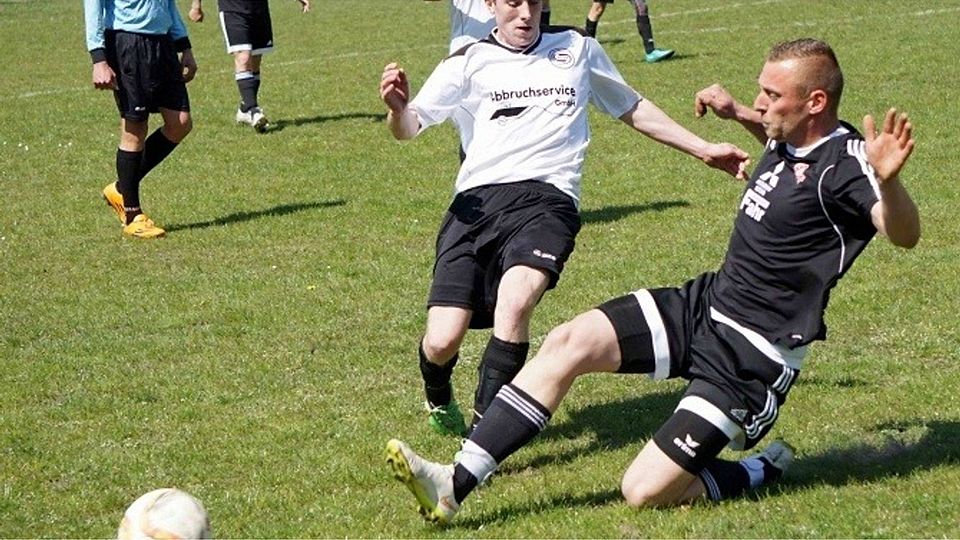 Tim Buchholz (links) konnte heute einen Doppelpack erzielen...