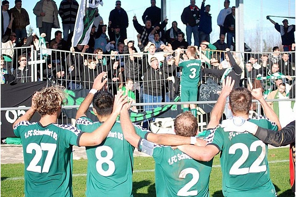 Die Schweinfurter besiegen den Würzburger FV im Derby mit 3:2. F: Horling