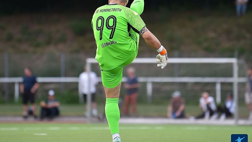 Hummetroths Keeper Carl Leonhard flog mit Rot vom Platz.