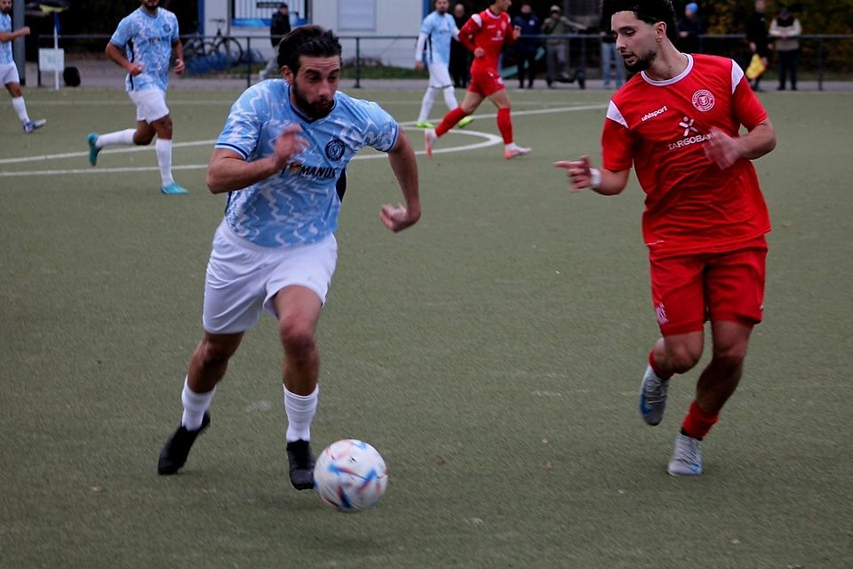 Dreierpacker Shkri (links) erzielte ein Traumtor aus der Distanz.