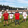 Gleich fünf Spieler verlängerten am Freitag ihre Verträge beim Ludwigsfelder FC.