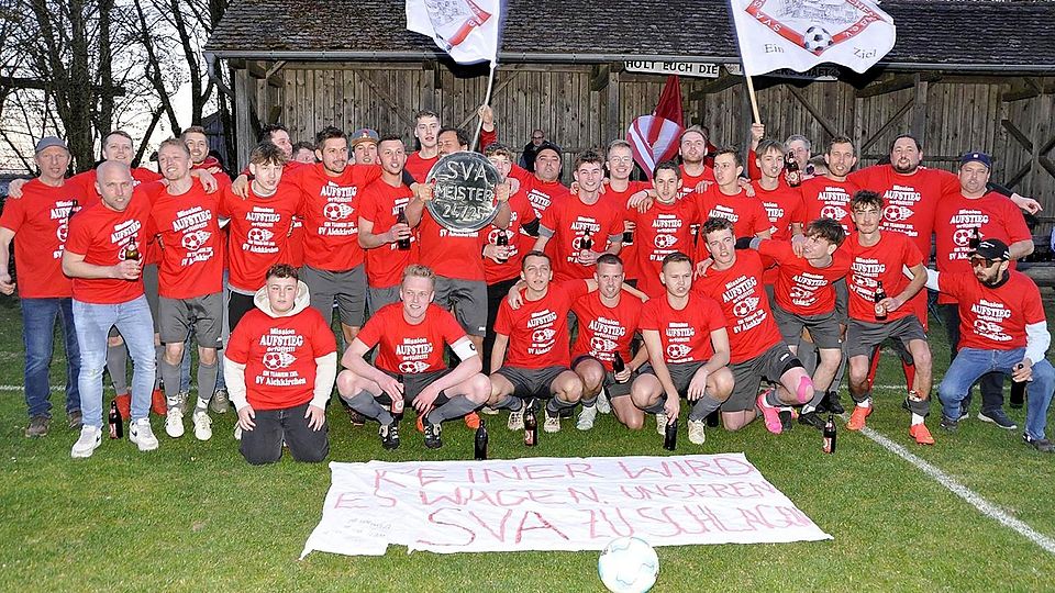24 Spiele, 24 Siege und nur 6 Gegentore: Der SV Aichkirchen spielte eine Saison der Superlative.