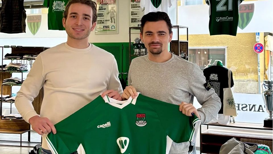 Nikolaos Vakouftsis (li.) verstärkt den 1. FC Schweinfurt 05.