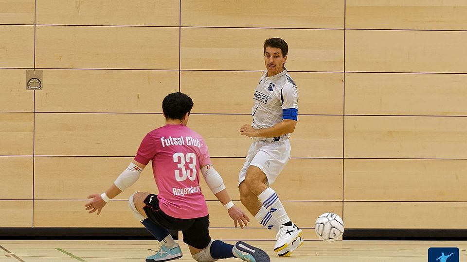 Ghasemi (in Pink) sogar als Torschütze erfolgreich.