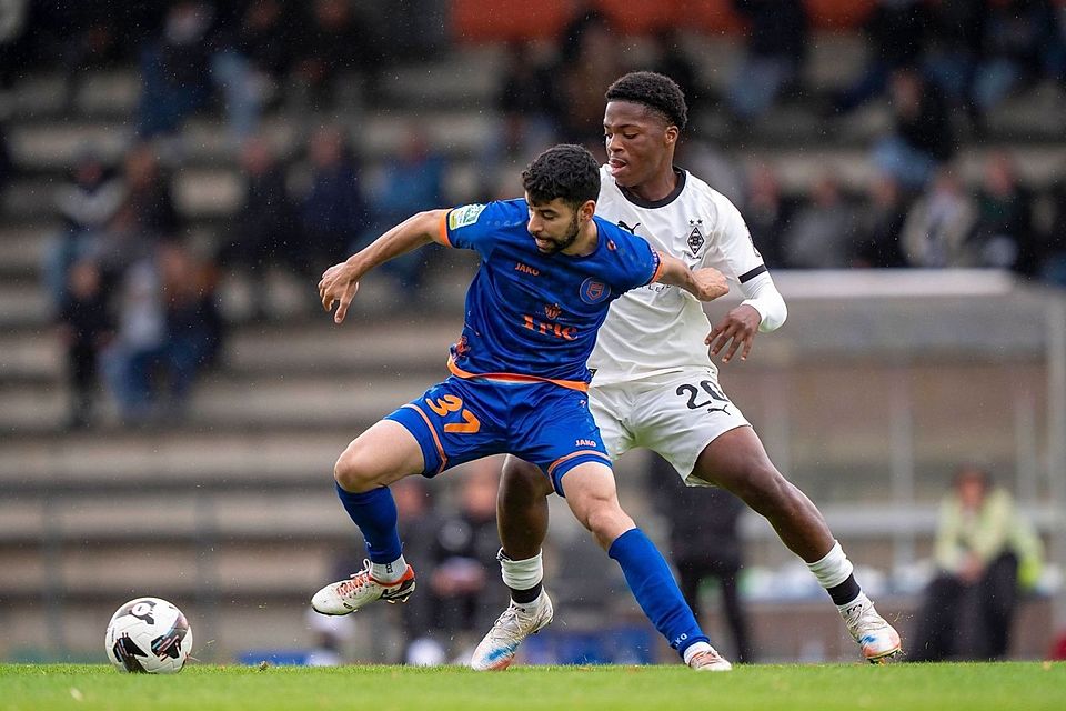 Wilde Partie zwischen Gladbach und Siegen. Wilde Partie zwischen Gladbach und Siegen.