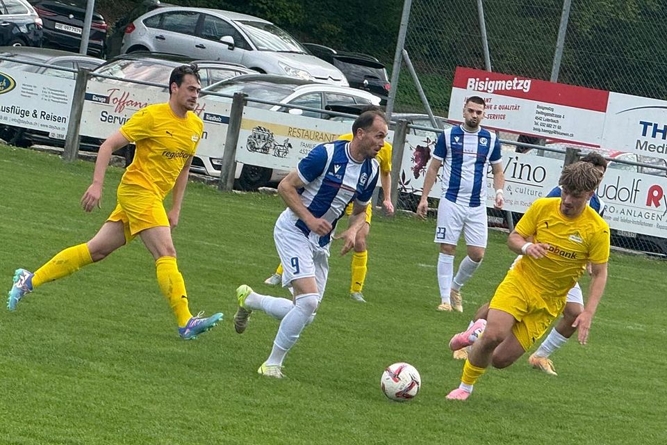 Mitrovic (vorne im FCG-Trikot) und Nushi (hinten im FCG-Trikot) sorgten für die Tore