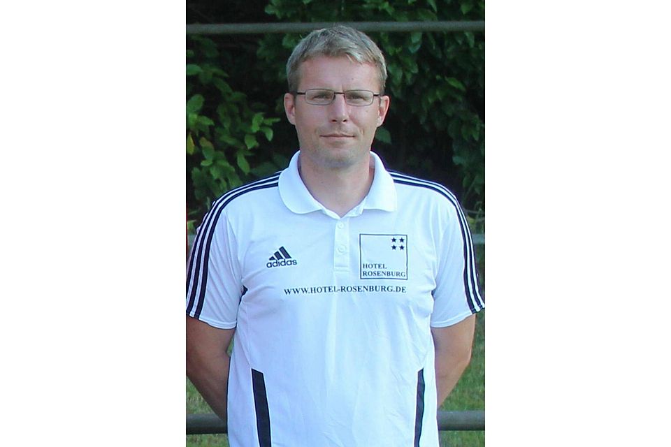 Husums Trainer Olaf Thede geht optimistisch in die neue Saison. Foto: Archiv