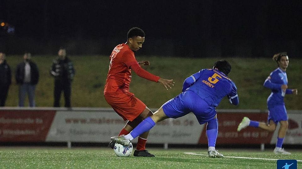 Der SV Wiesbaden, hier in einem Testspiel, wartet noch auf den ersten Dreier des Jahres.
