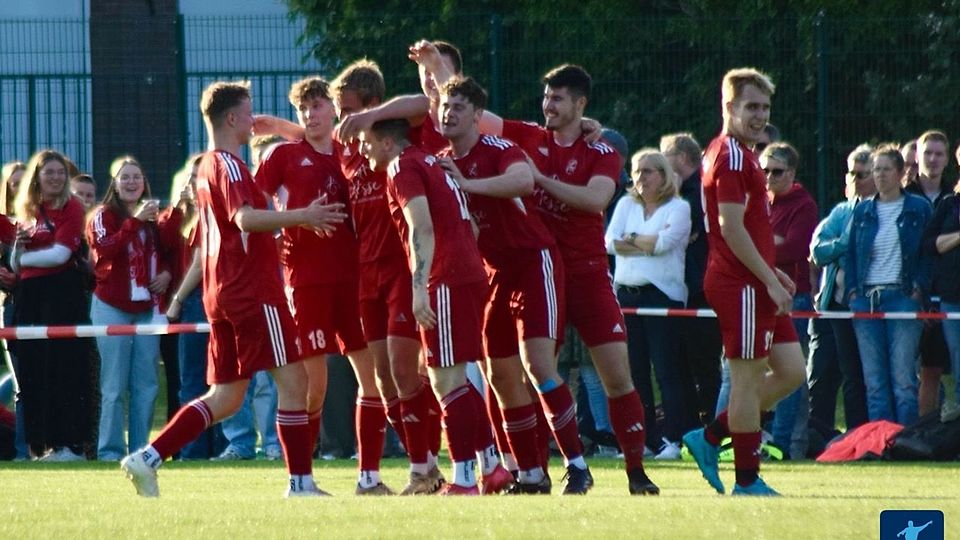 Jubel im Lager des SV Alfausen nach dem Aufstieg