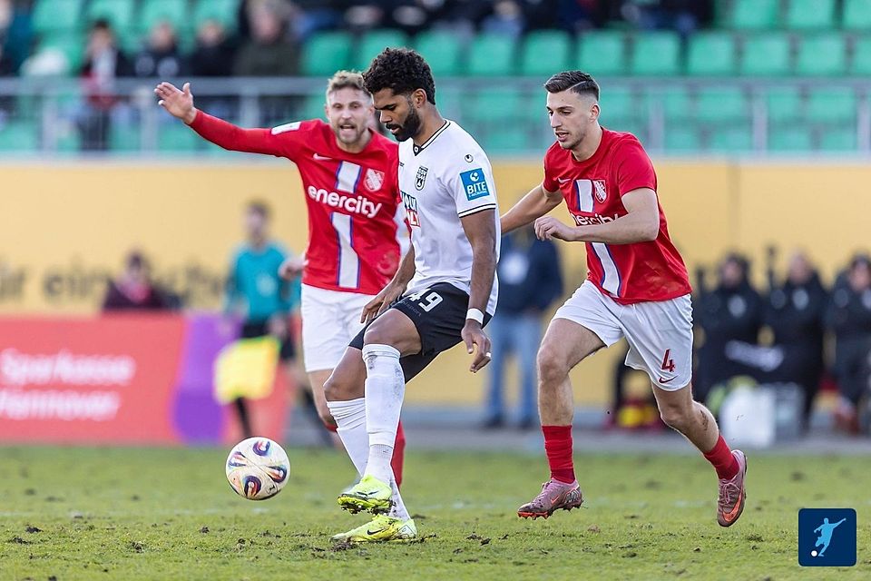 Werden wohl absteigen: TSV Havelse und SSV Ulm. Werden wohl absteigen: TSV Havelse und SSV Ulm.