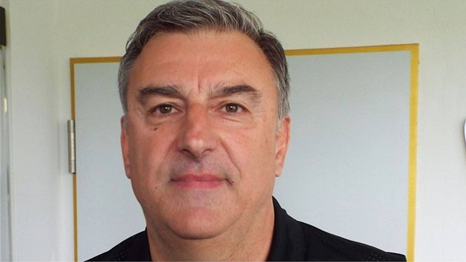 Rainer Greger wird der neue Trainer des FC Amberg. Er soll den Neuanfang in der Bezirksliga erfolgreich gestalten.  Foto: aog
