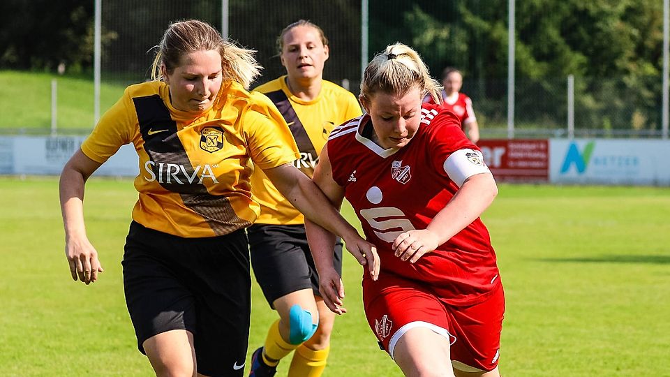 Auf Torejagd: St. Wolfgangs Sophia Schorer (r.)
