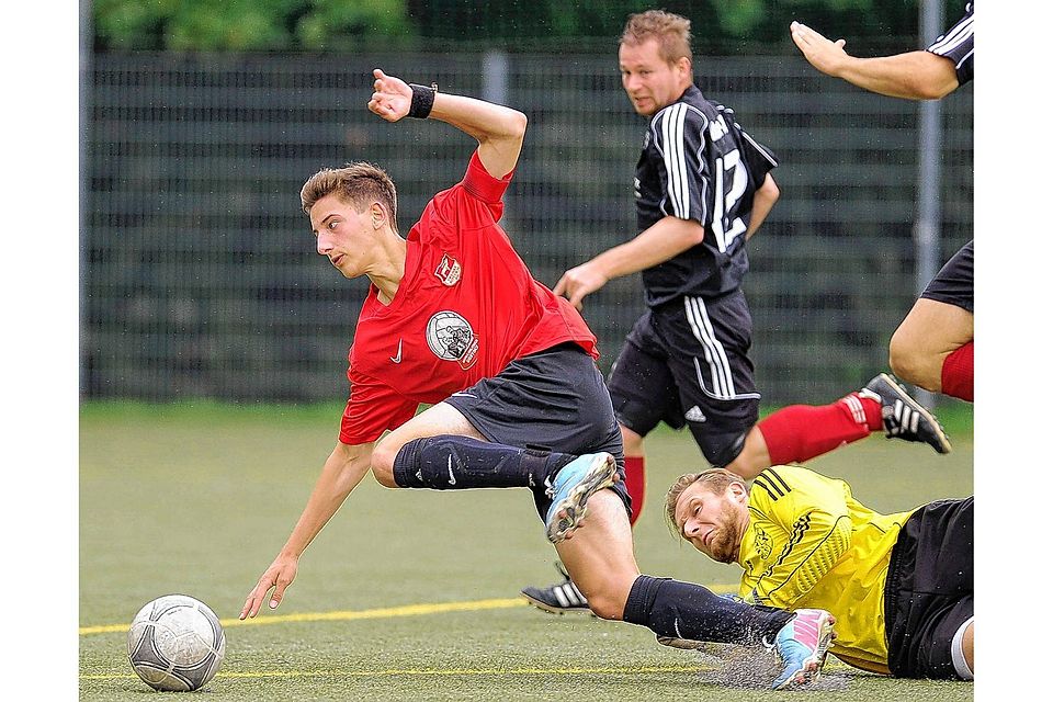 Für Paul Schweninger  (hier in einem früheren Spiel)  und seine Teamkameraden von Helgas Kitchen war das 1:4  in Behren-Lübchin trotz großer personeller Probleme vermeidbar. Foto: Archiv