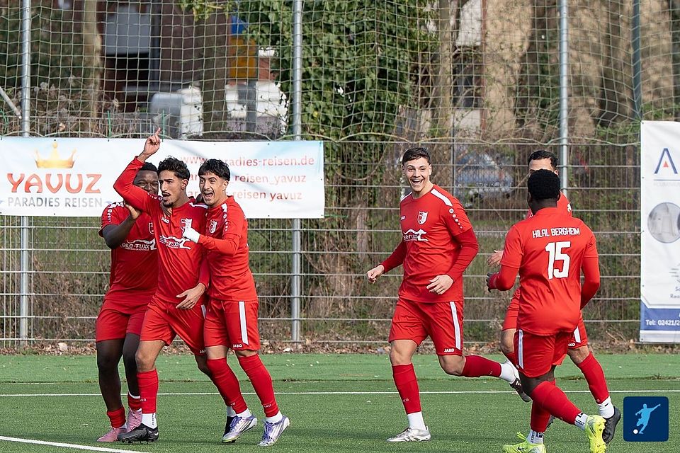 Ausgejubelt: Hilal-Marco zieht seine erste Mannschaft zurück.