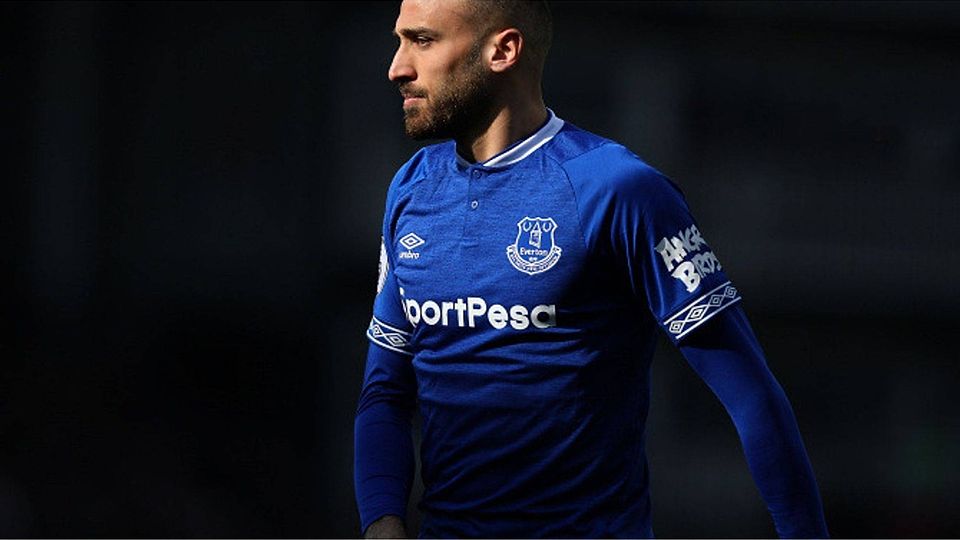 Ist mit seiner Rolle als Einwechselspieler in Everton nicht zufrieden: Cenk Tosun.	Foto: dpa