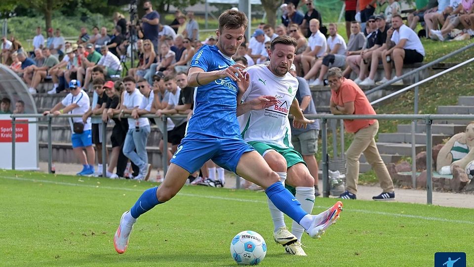 Im Hinspiel trennte sich Zuzenhausen (r. Yannick Heinlein) 1:1-Unentschieden von Calcio Leinfelden-Echterdingen.