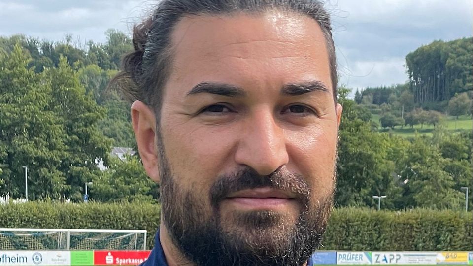 Hat sich gründlich darauf vorbereitet, wenn seine Erfahrung und Nervenstärke gefragt sind: Fatih Cam, der Cheftrainer des SV Schopfheim.