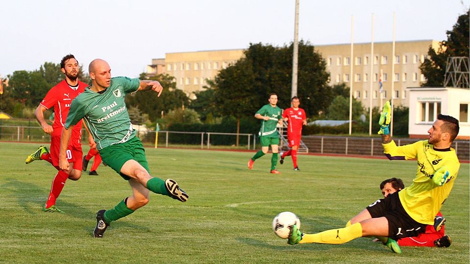 Einmal musste Norbert Guth eingreifen - und da war der Keeper zur Stelle. Foto: Rinke