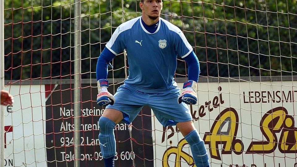 Im Kasten des VfB Straubing hat Maximilian Schmierl seinen Platz gefunden.