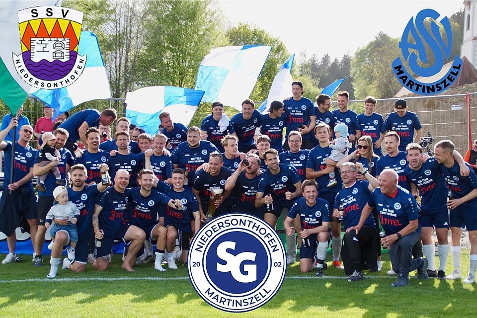 Der Jubel ist groß, die SG Niedersonthofen/Martinszell steigt erstmals in der Geschichte beider Vereine in die Landesliga auf.