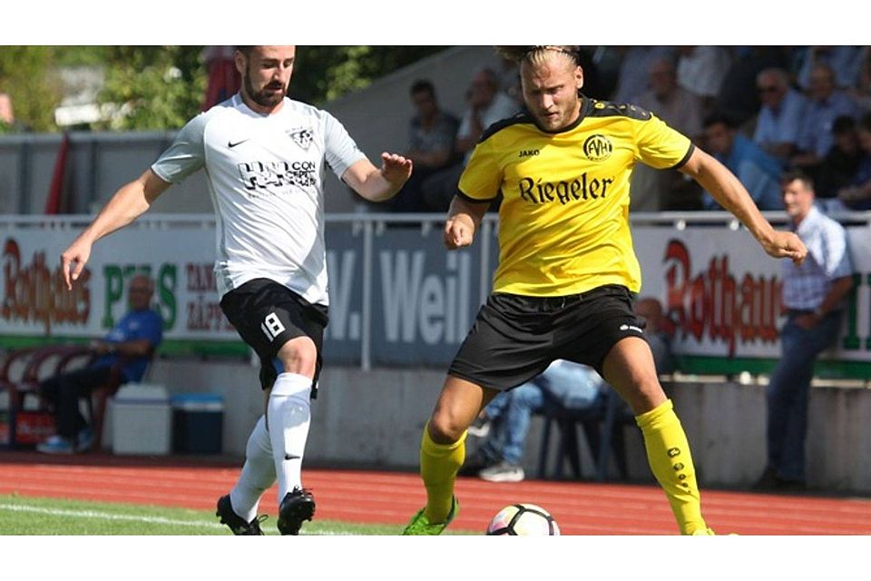 Der Herbolzheimer Thomas Bober (rechts) setzt sich gegen Patric Lauber durch. |  Foto: Matthias Konzok