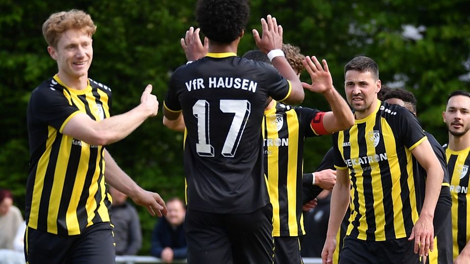 Mannschaft der Stunde: Der VfR Hausen um Maximilian Faller (l.)