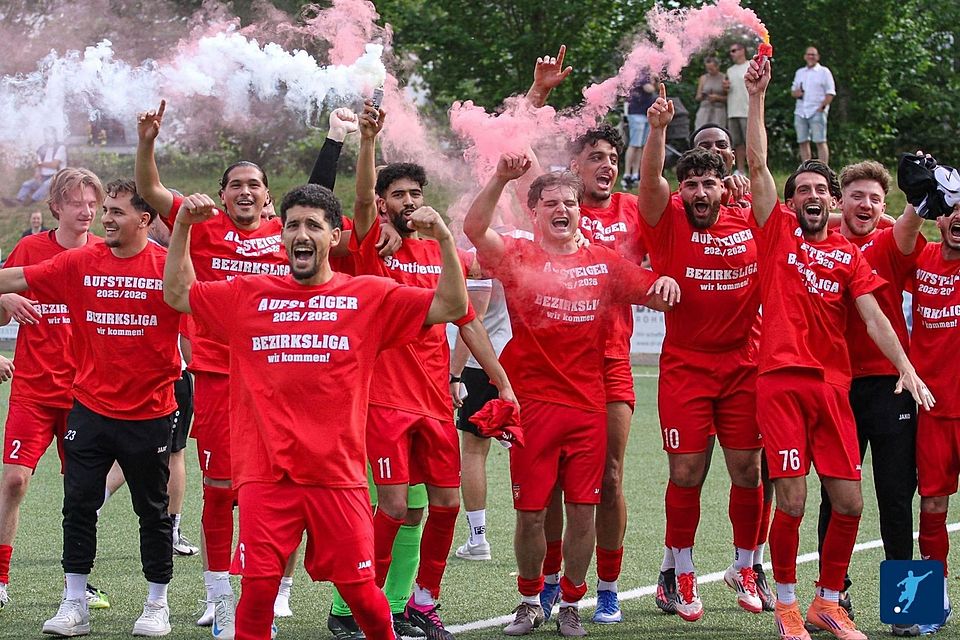 Die Sportfreunde Troisdorf spielen in der kommenden Saison in der Bezirksliga Die Sportfreunde Troisdorf spielen in der kommenden Saison in der Bezirksliga
