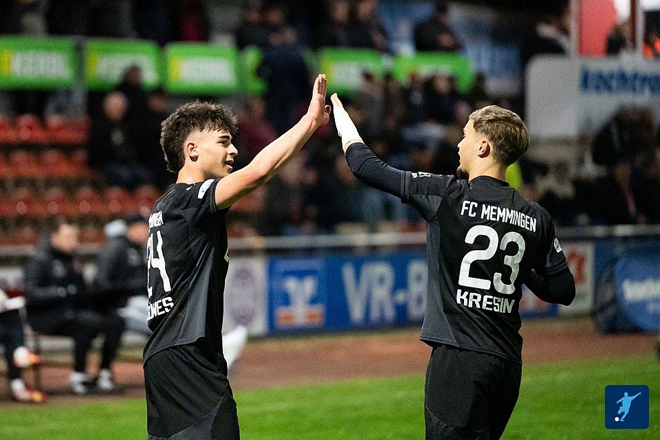 Mit dem Instinkt eines Torjägers: David Günes (links) führt die interne Torschützenliste des FC Memmingen in dieser Saison an.