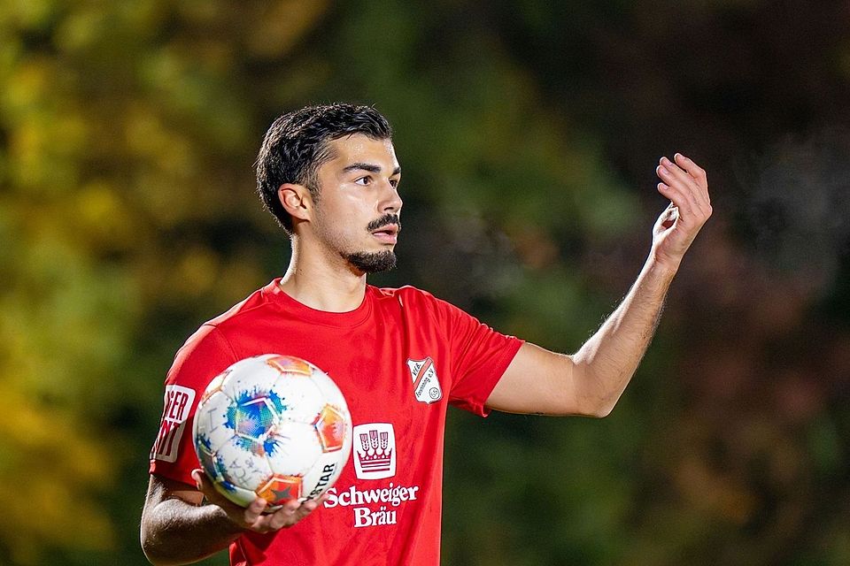 Der VfB Forstinning will die Tabellenführung weiter verteidigen. Der VfB Forstinning will die Tabellenführung weiter verteidigen.