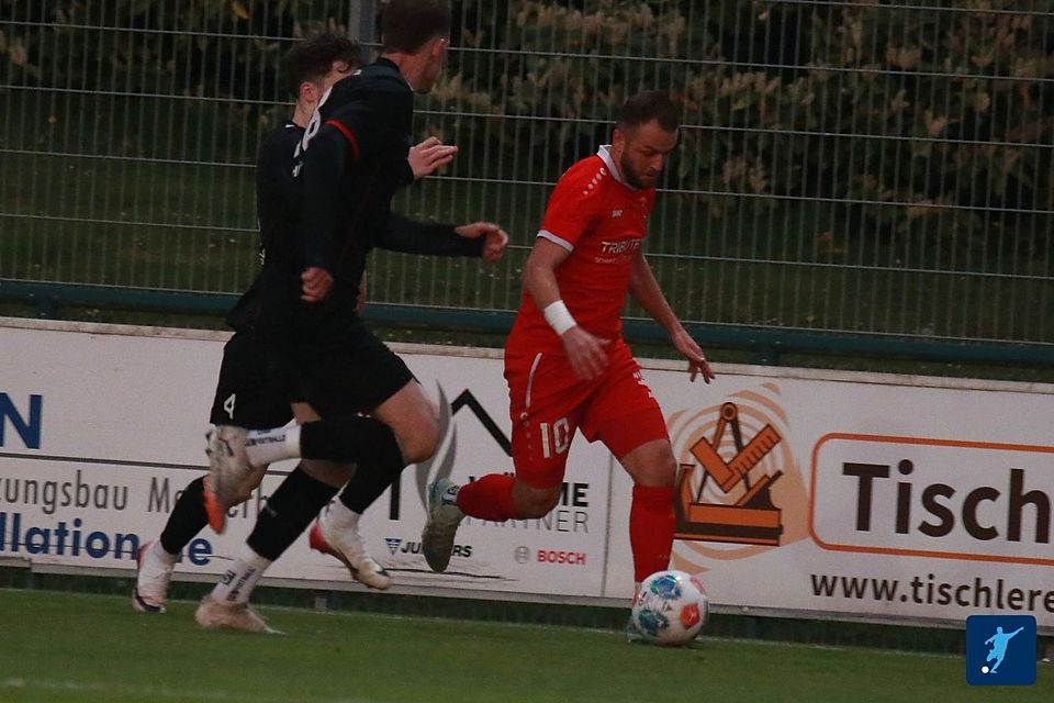 Kleefisch (am Ball) möchte noch in die Regionalliga.