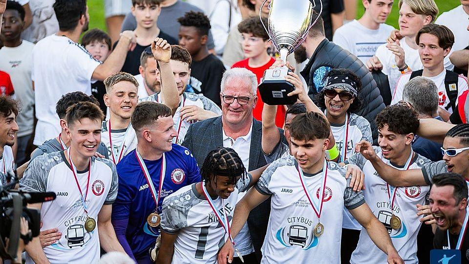 Der FC Una hat erstmals in seiner Geschichte die Coupe du Prince gewonnen