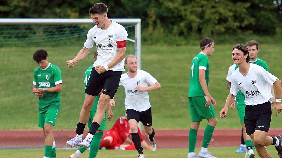 Konnten in Untermenzing jubeln: Die Spieler des SV Waldeck-Obermenzing.