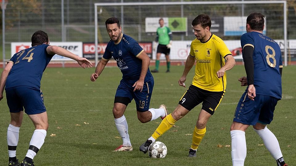 Nicht zu stoppen: Johannes Oswald (gelb) und Grafing.