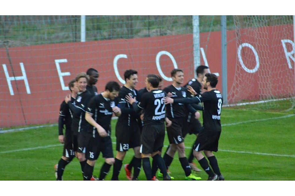 Der BSV Ammendorf feierte einen hochverdienten 3:0-Derbysieg über Merseburg.         (F. Kegler)