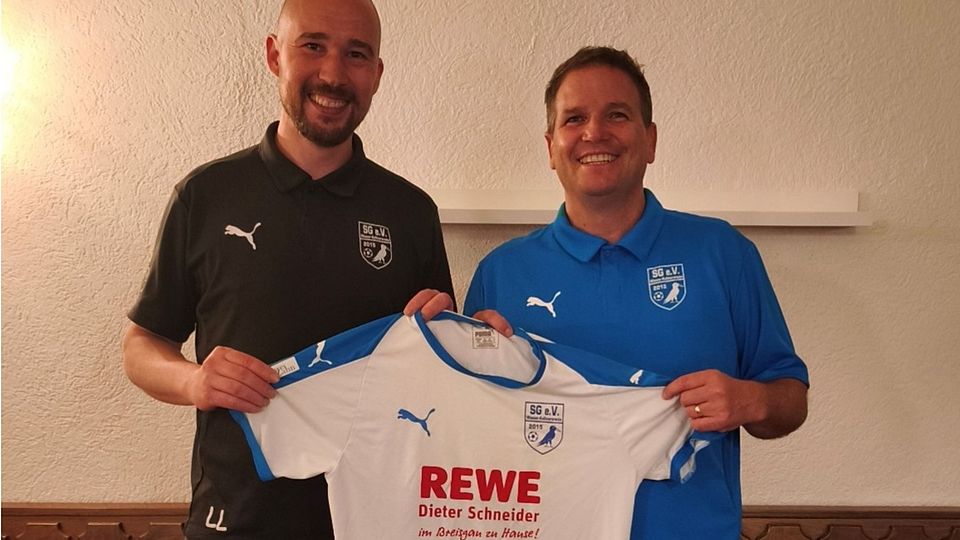 v.l.n.r Lars Lehmann (Sportlicher Leiter), Daniel Kreisl (Trainer 1. Mannschaft)